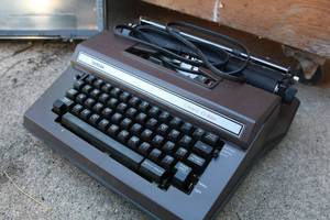 lot 124 image: Vintage Brother Correct-O-Writer typewriter with case - untested