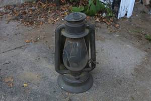 lot 130 image: Vintage lantern - as is (shade is broken)
