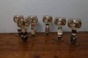 lot 15 image: Six piece figural stemware lot
