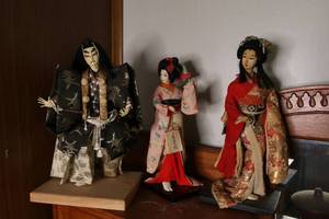lot 61 image: Lot of three Japanese dolls in traditional dress