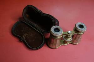 lot 67 image: Pair of antique E.B. Meyrowitz mother of pearl opera glasses in original cae
