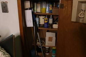 lot 73 image: Lot of cleaning supplies