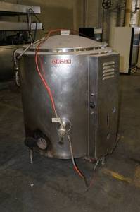 lot 2 image: Groen AH1-60 60 Gallon Steam Kettle