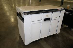 lot 33 image: Jobsite Rolling Storage Box