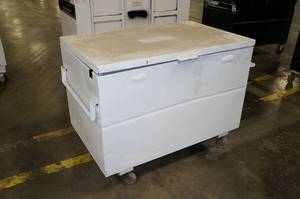 lot 34 image: Jobsite Rolling Storage Box