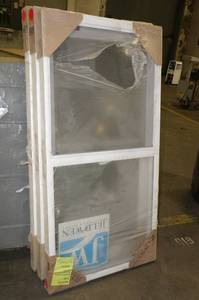 lot 44 image: 3 NEW Jeld-Wen Windows