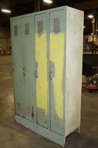 lot 70 image: Section of 4 Vintage Lockers