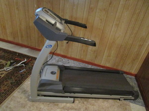 lot 146 image: Treadmill