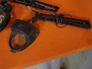 lot 97 image: (3) Magnifying Work Lights