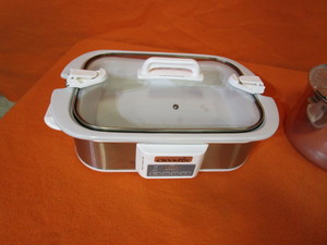 lot 165 image: Crock Pots & Popcorn Kettles
