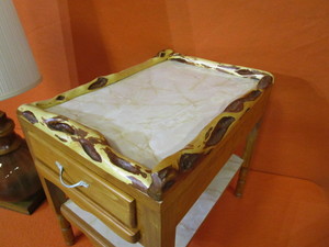 lot 180 image: End Table & Lamp