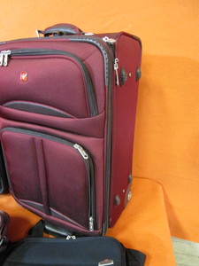 lot 192 image: Luggage & Bags