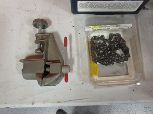 lot 5-C image: Door Handles, Security Light, Clamp on Vise, Chainsaw Blade