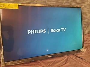 lot 28 image: Phillips 32 Led TV Remote, No legs included