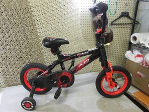 lot 2 image: Boys Jeep X12 Off Road 12 Bicycle ...