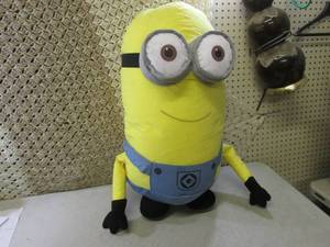 lot 5 image: Large Minion  EW2...