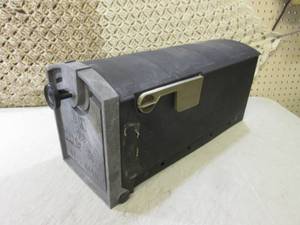 lot 17 image: Rubbermaid Mail Box  EW6...