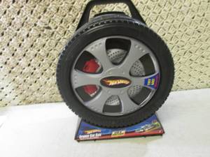 lot 41 image: Hot Wheels Spinner Car Case Holds 7...