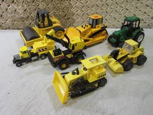 lot 46 image: Toy Tractors and Trucks  CSB...