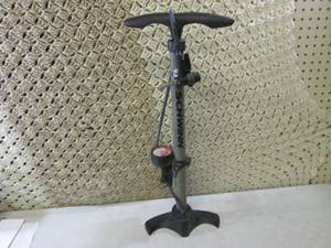 lot 97 image: Schwinn Airdriver 1100 Tire Pump  R...