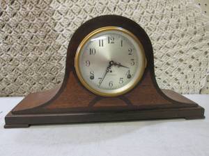 lot 143 image: Vintage Wood Mantel Clock  C-3...