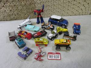 lot 145 image: Assorted Small Toy Cars Trucks Etc ...