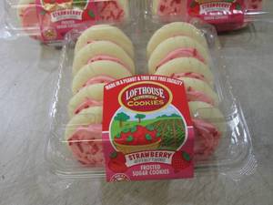 lot 184 image: 3 Packs of Strawberry Frosted Sugar...