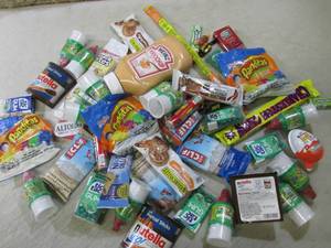 lot 197 image: Assorted Candy  B-2...
