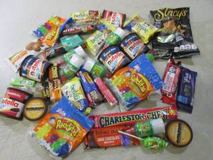 lot 198 image: Assorted Candy  B-2...