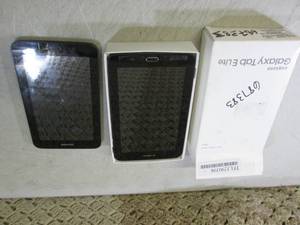lot 215 image: Lot of 2 Samsung Galaxy Tab ELite P...