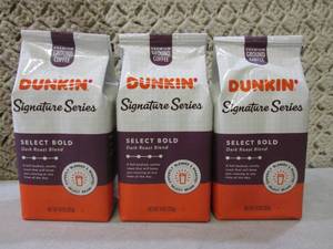 lot 262 image: 3 Bags Dunkin Signature Series Sele...