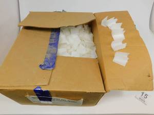 lot 15 image: Signode PL1 White Plastic Edge Protector