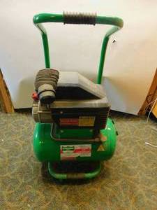 lot 6 image: Interchange Air Compressor