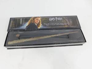 lot 35 image: Harry Potter Hermione Grangers Wand