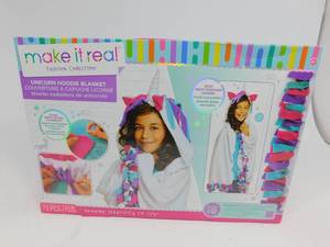 lot 38 image: Make-It-Real Fashion Collection