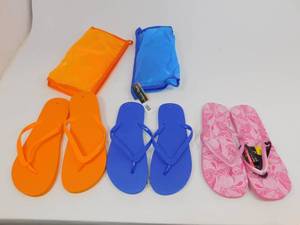 lot 43 image: Charlie Paige Flip Flop Bags with Flip Flops