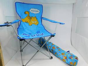 lot 45 image: Childrens Camping Chair with Garfield Carrying Bag
