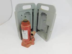 lot 67 image: Tool Shop Hydraulic Jack Lift