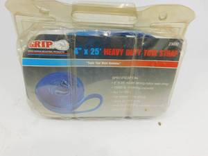 lot 77 image: Grip Heavy Duty Tow Strap