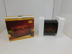 lot 96 image: StyleCraft Hauge Accessory Box
