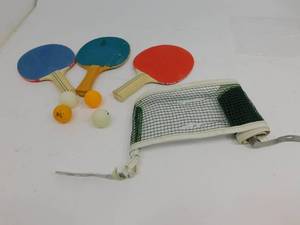lot 123 image: Ping Pong Set