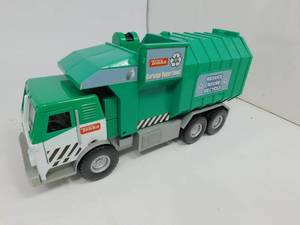 lot 132 image: New Plastic Tonka Garbage Truck