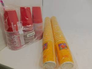 lot 135 image: Lot of Styrofoam and Plastic Cups