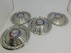lot 1A image: 1963 RedWhiteBlue Ford Galaxy 500 14 Hubcaps