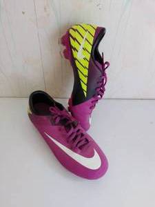 Nike Mercurial Cleats (Womens 7)