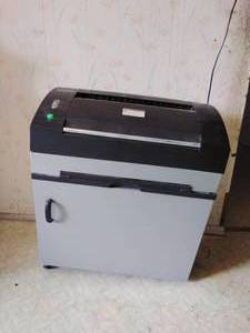 Royal Paper Shredder