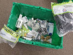 lot 37 image: Green Folding Top Heavy Duty Tote F...