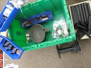 lot 41 image: Green Folding Top Heavy Duty Tote o...