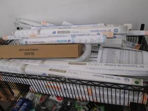 lot 49 image: High Value Lot of Light Bulbs Vari...