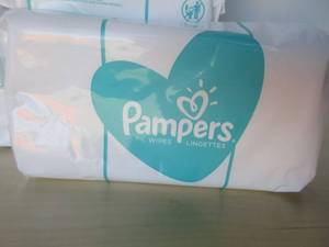 lot 86 image: Pampers Baby Wipes